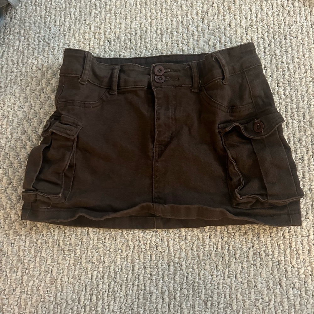 Brown mini cargo skirt